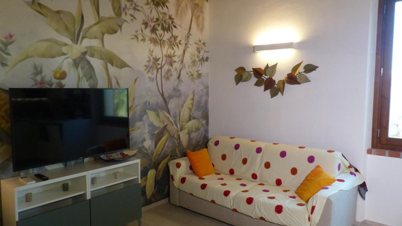 I Fiori Nel Golfo Di Baratti Apartment Ngoại thất bức ảnh
